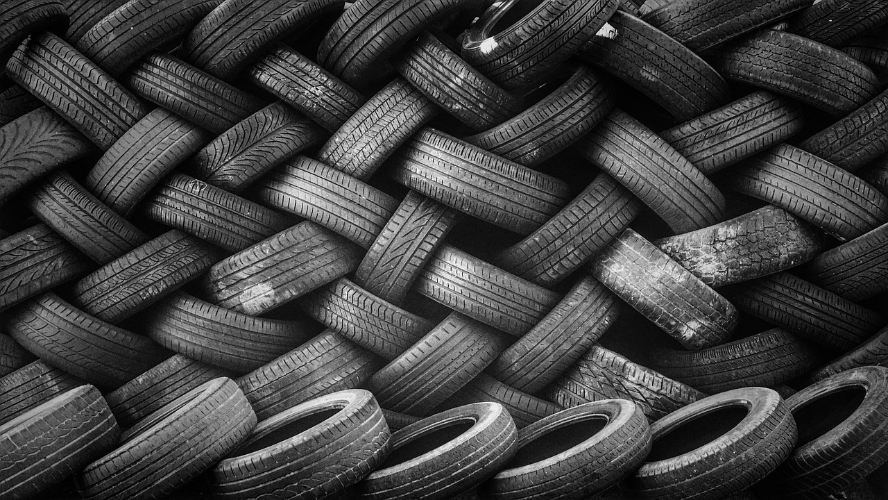 pile, tires, rubber-1868894.jpg