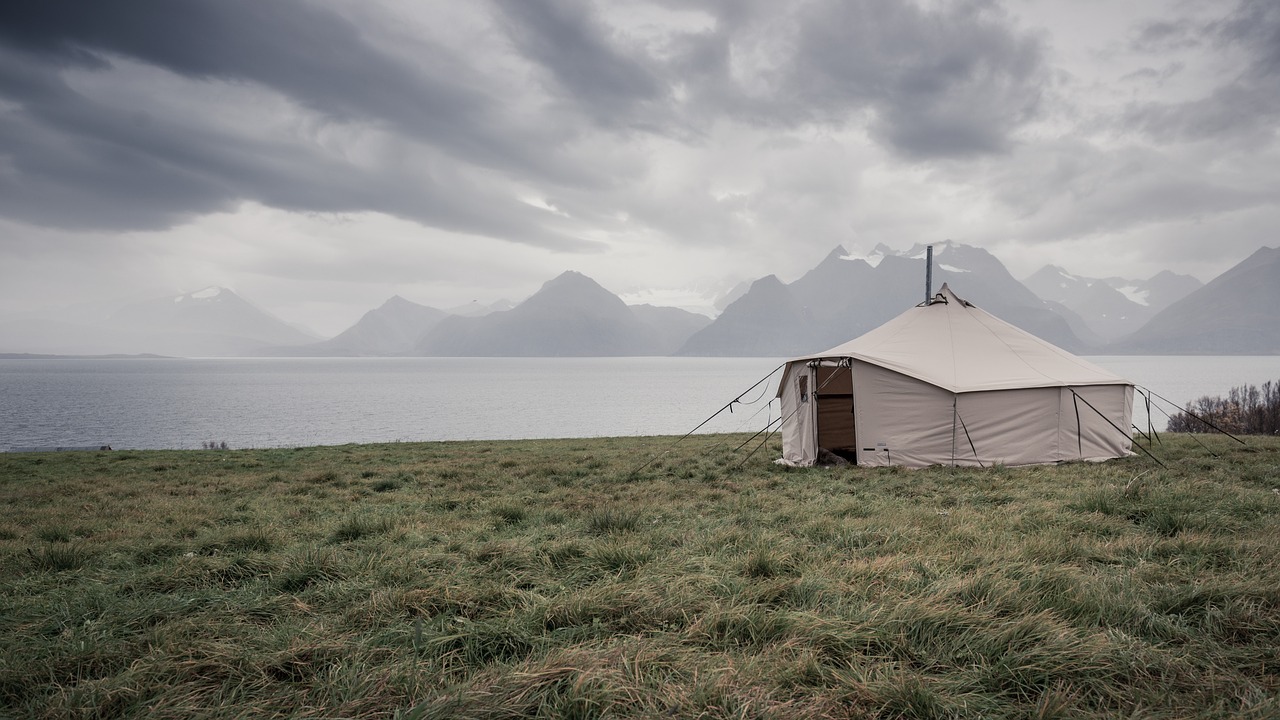 tent, nature, sea-1490599.jpg